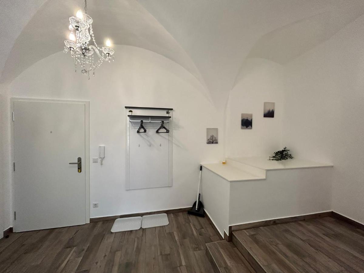 Paky Appartements 00313 Bruck an der Leitha Esterno foto