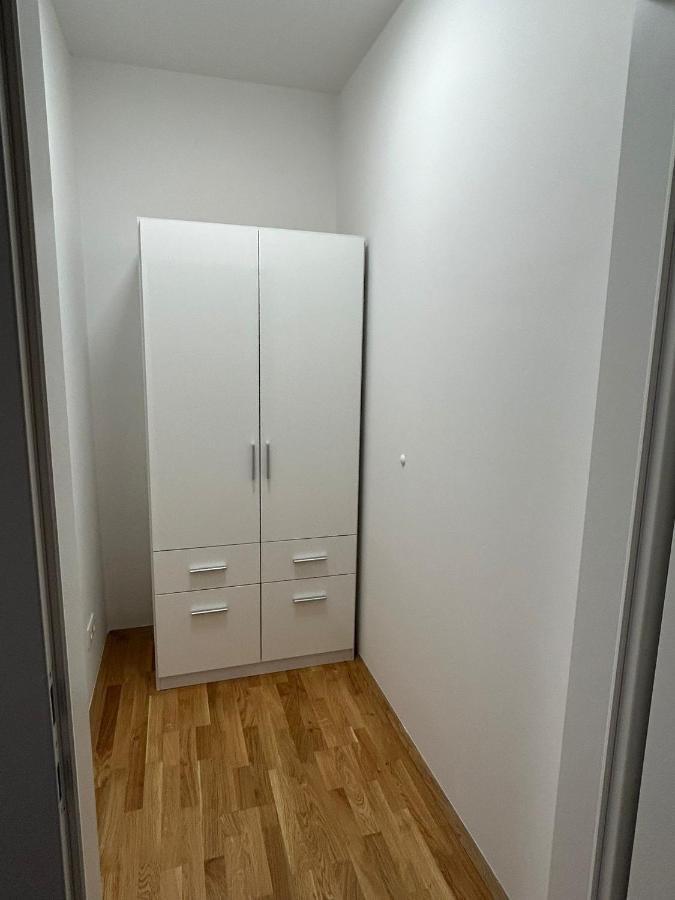 Paky Appartements 00313 Bruck an der Leitha Esterno foto
