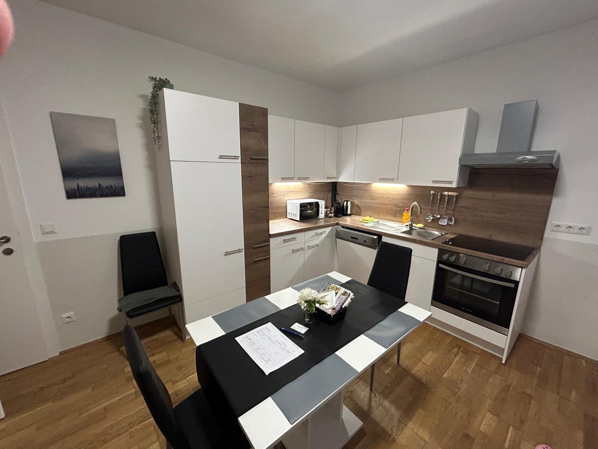Paky Appartements 00313 Bruck an der Leitha Esterno foto